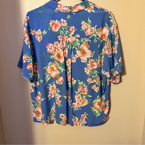 NWOT Levi’s Hawaiian Shirt - Picture 2 of 3